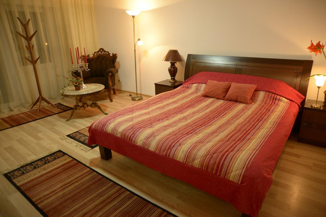 Hostel Tuba Prishtinë Ngoại thất bức ảnh