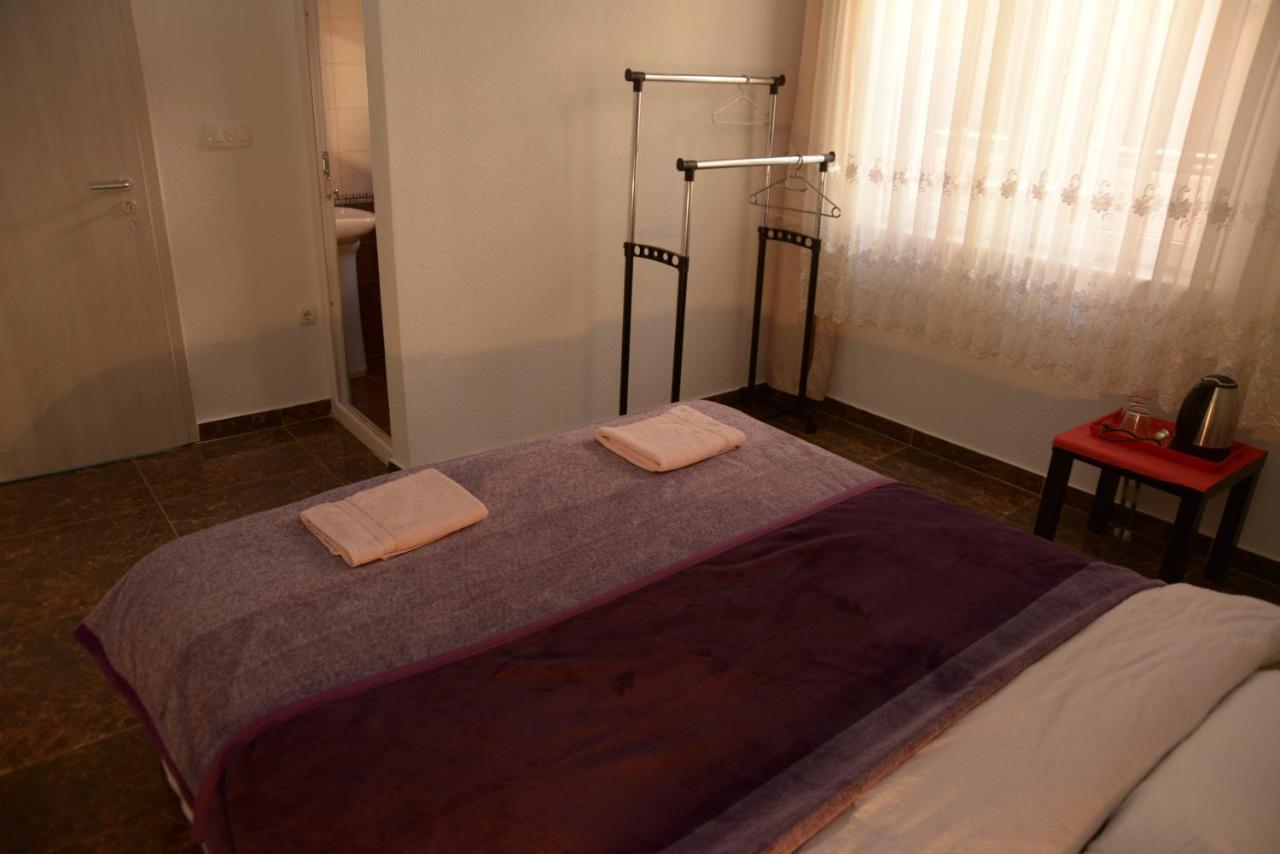 Hostel Tuba Prishtinë Ngoại thất bức ảnh